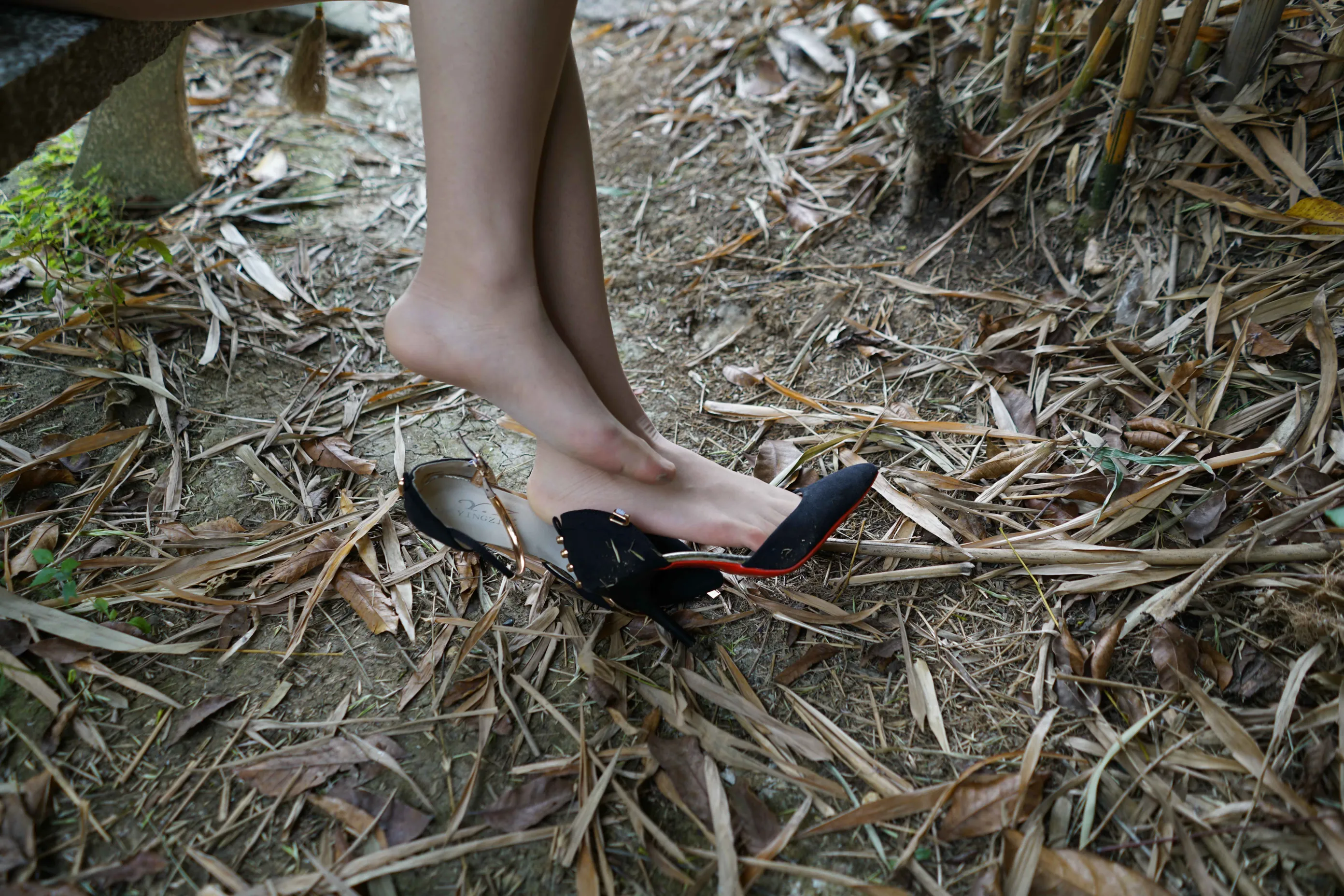 [Mzsock] NO.005 It’s the cheongsam, it’s Amu, and it’s those tender and slender feet street photography#[71P]-1