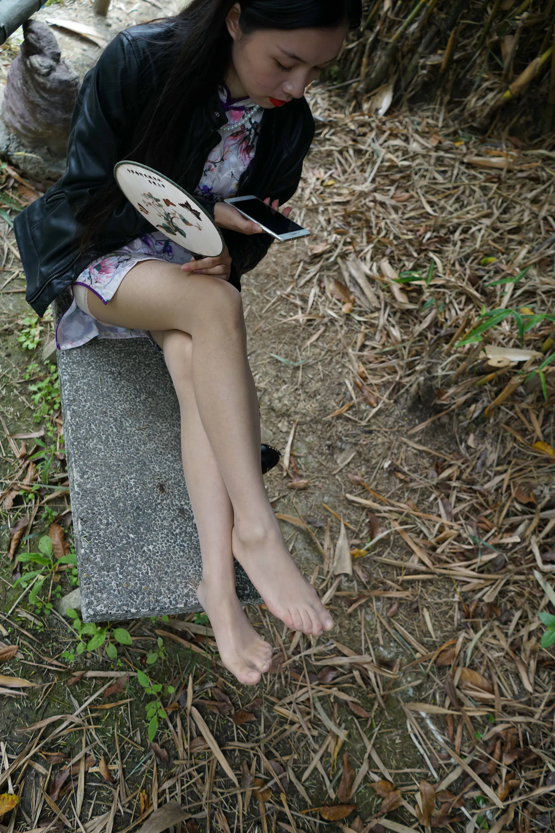 [Mzsock] NO.005 It’s the cheongsam, it’s Amu, and it’s those tender and slender feet street photography#[71P]-1