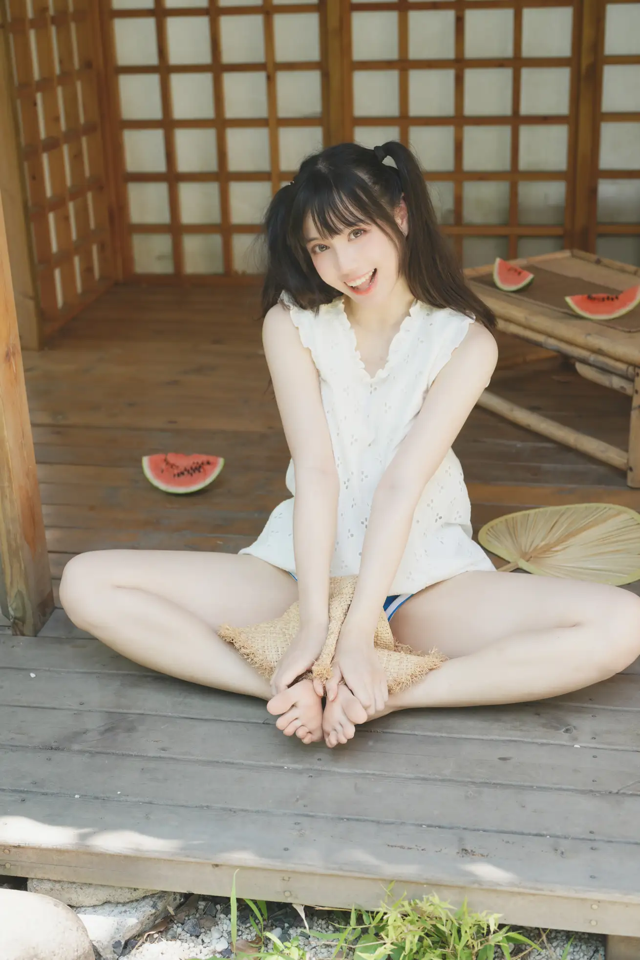 [YITUYU] 2022.09.05 Vol.1877 – Summer Girl and Watermelon Two plus six#[39P]-17