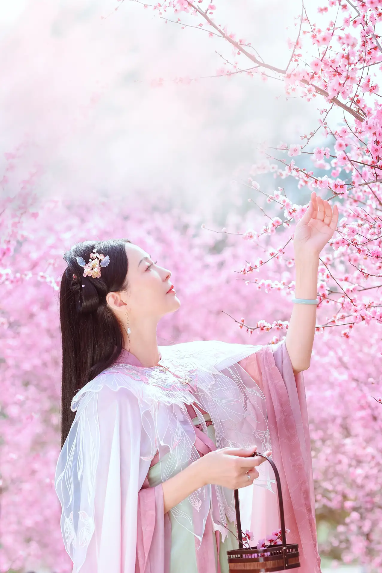 [YITUYU] 2022.05.31 Vol.1043 – Warm spring cherry color lotus#[38P]-33