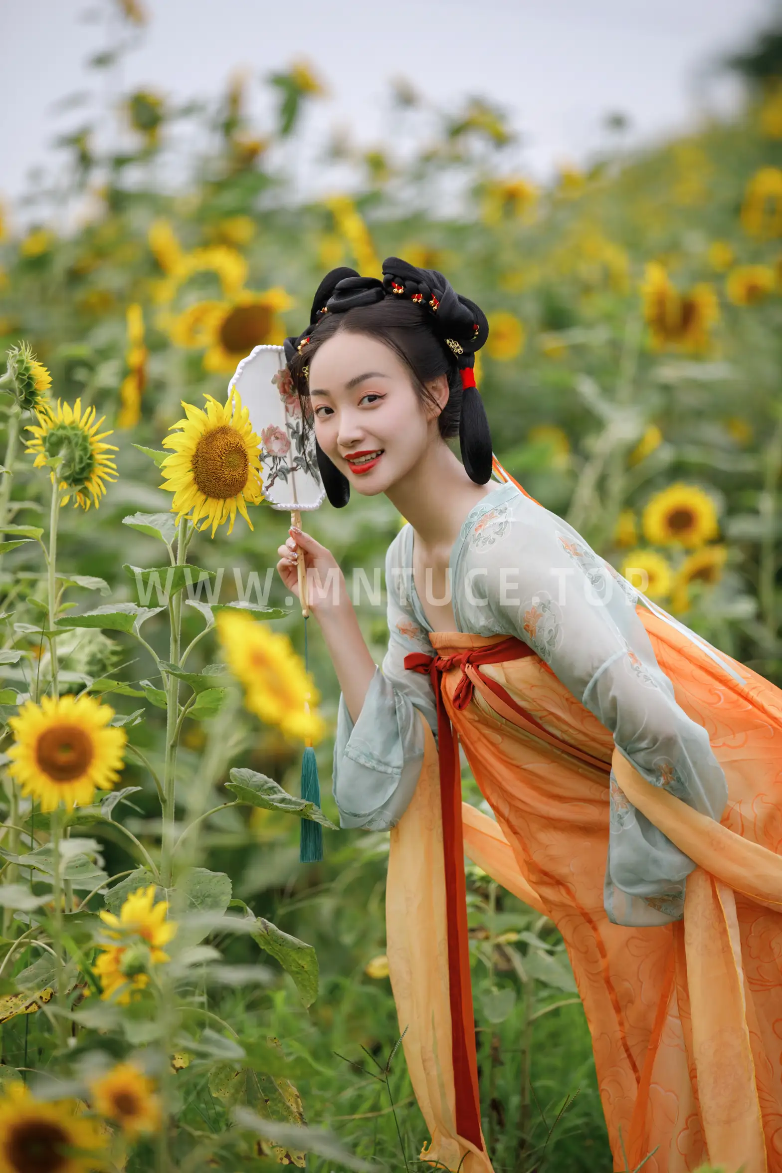 [YITUYU] 2022.07.26 Vol.1543 – Sunflower Ling Zixi#[22P]-8